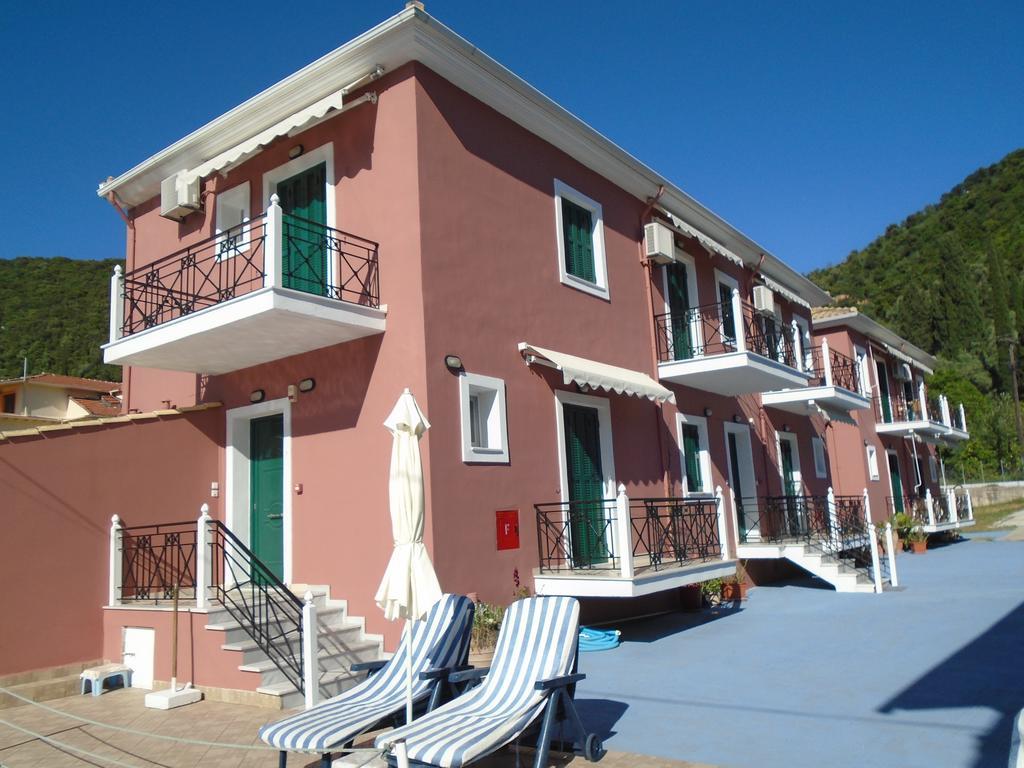 Stella 'S Sea Front Apartments Geni  ภายนอก รูปภาพ